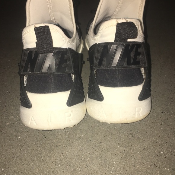 Nike Air - Picture 2 of 4